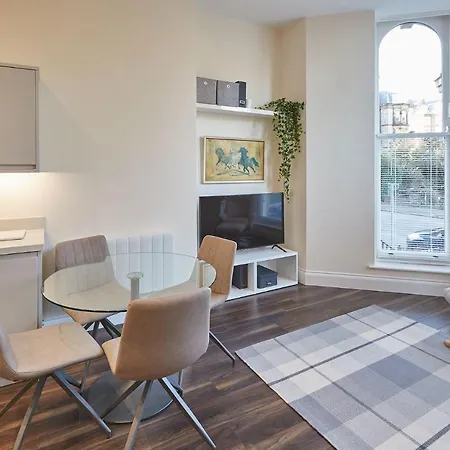 Host & - South Cliff Apartament Scarborough