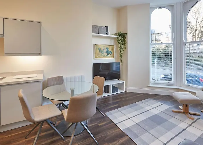 Host & - South Cliff Apartament Scarborough