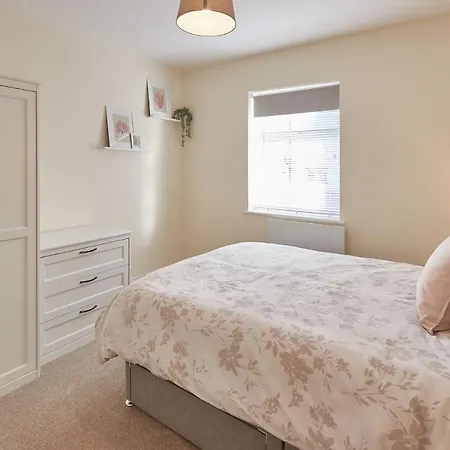 Apartment Host & - South Cliff *